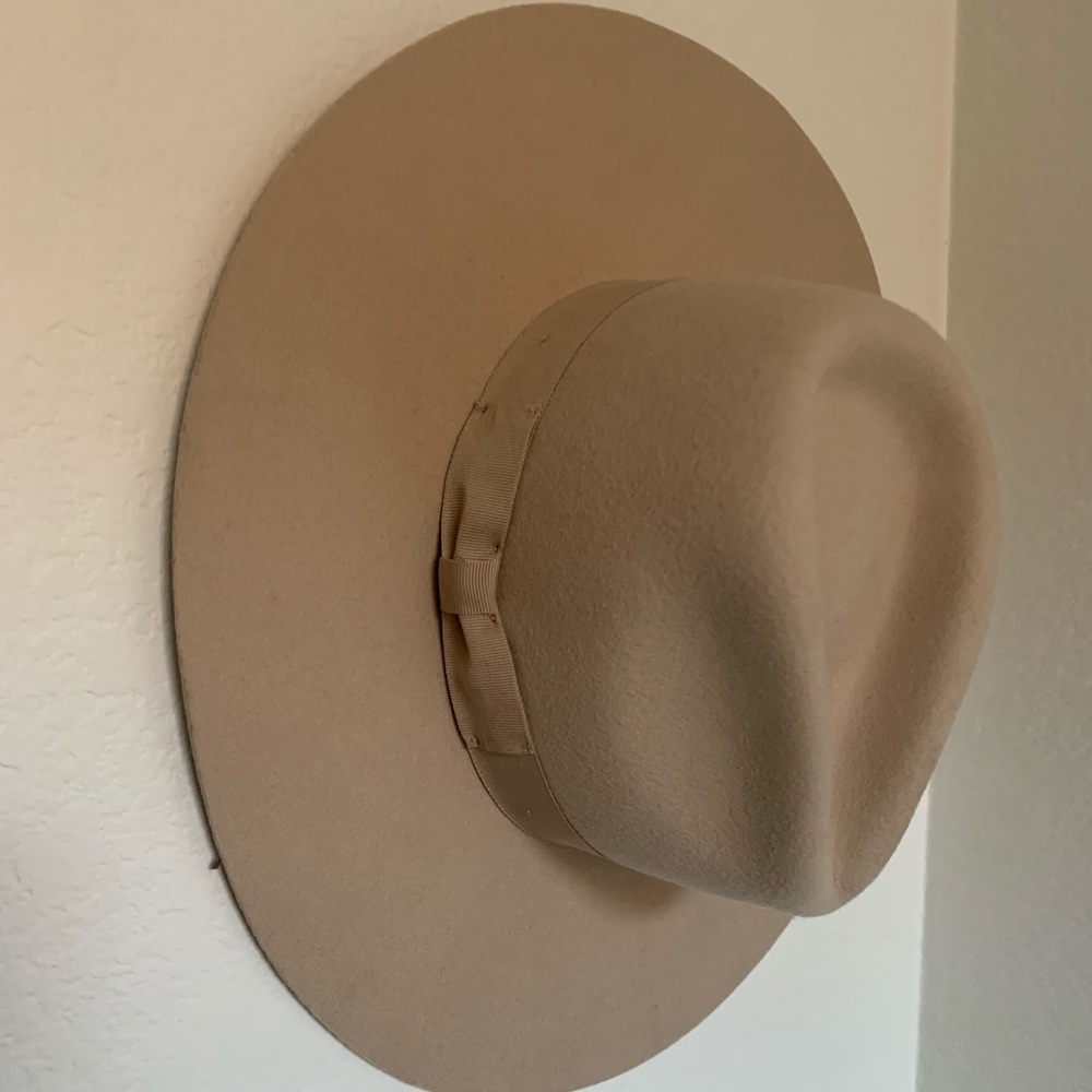 Urban outfitters flat brim adjustable fedora